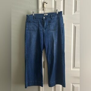 Women's high waist cropped Blue Jeans
